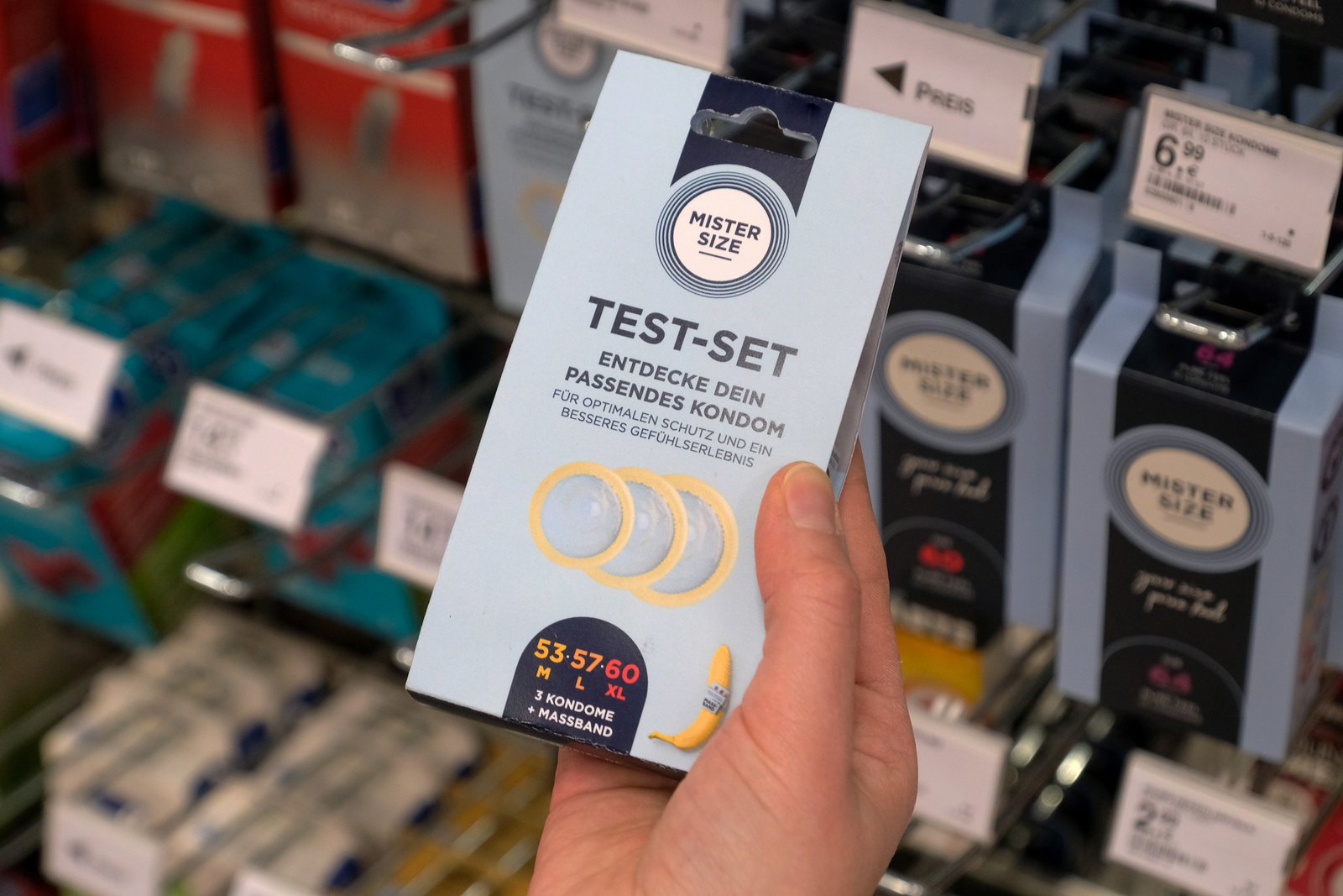 Mister Size test set on the shelf in the Müller drugstore